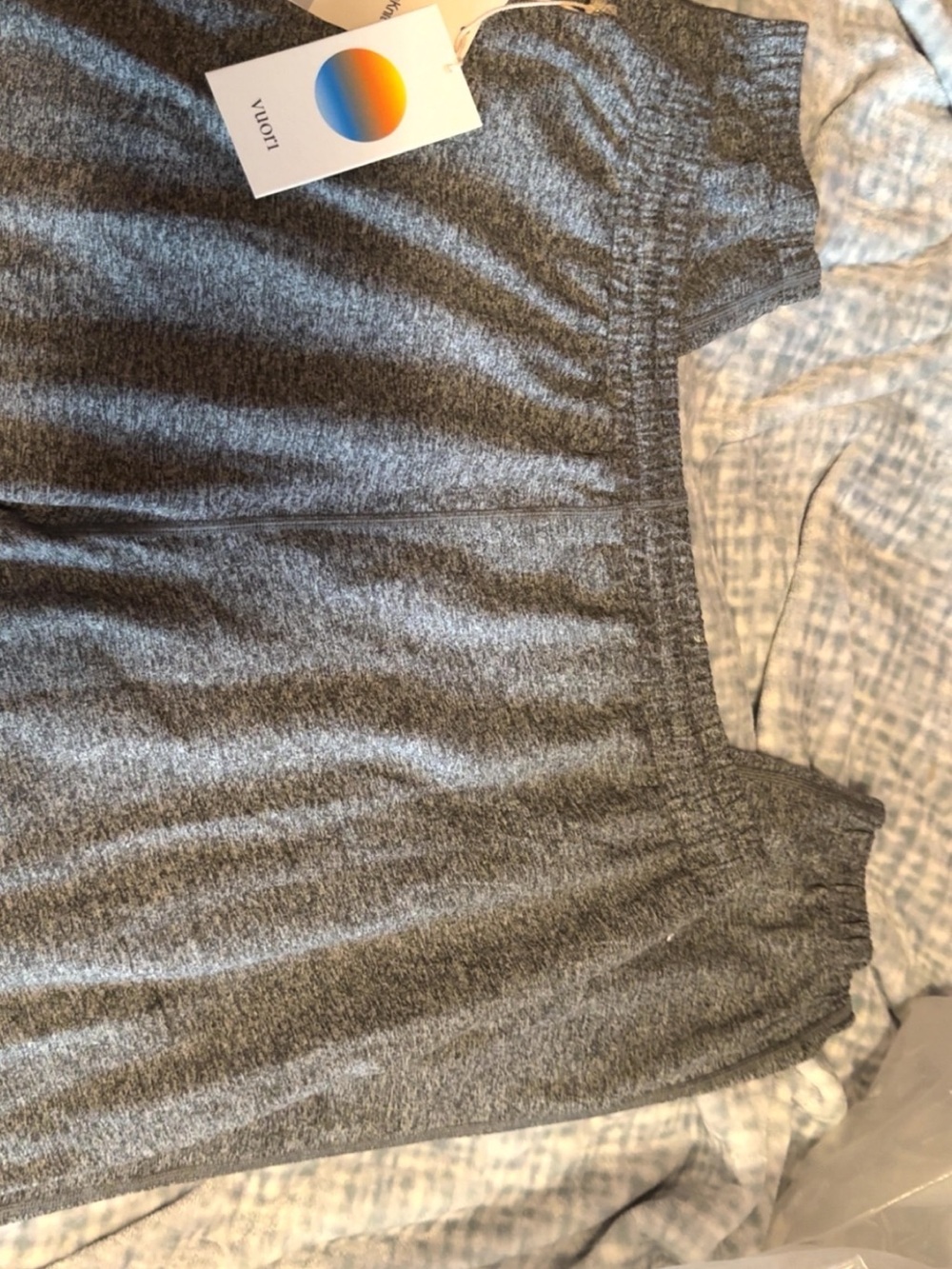 Vuori Women’s charcoal gray ankle pants - Picture 6 of 6